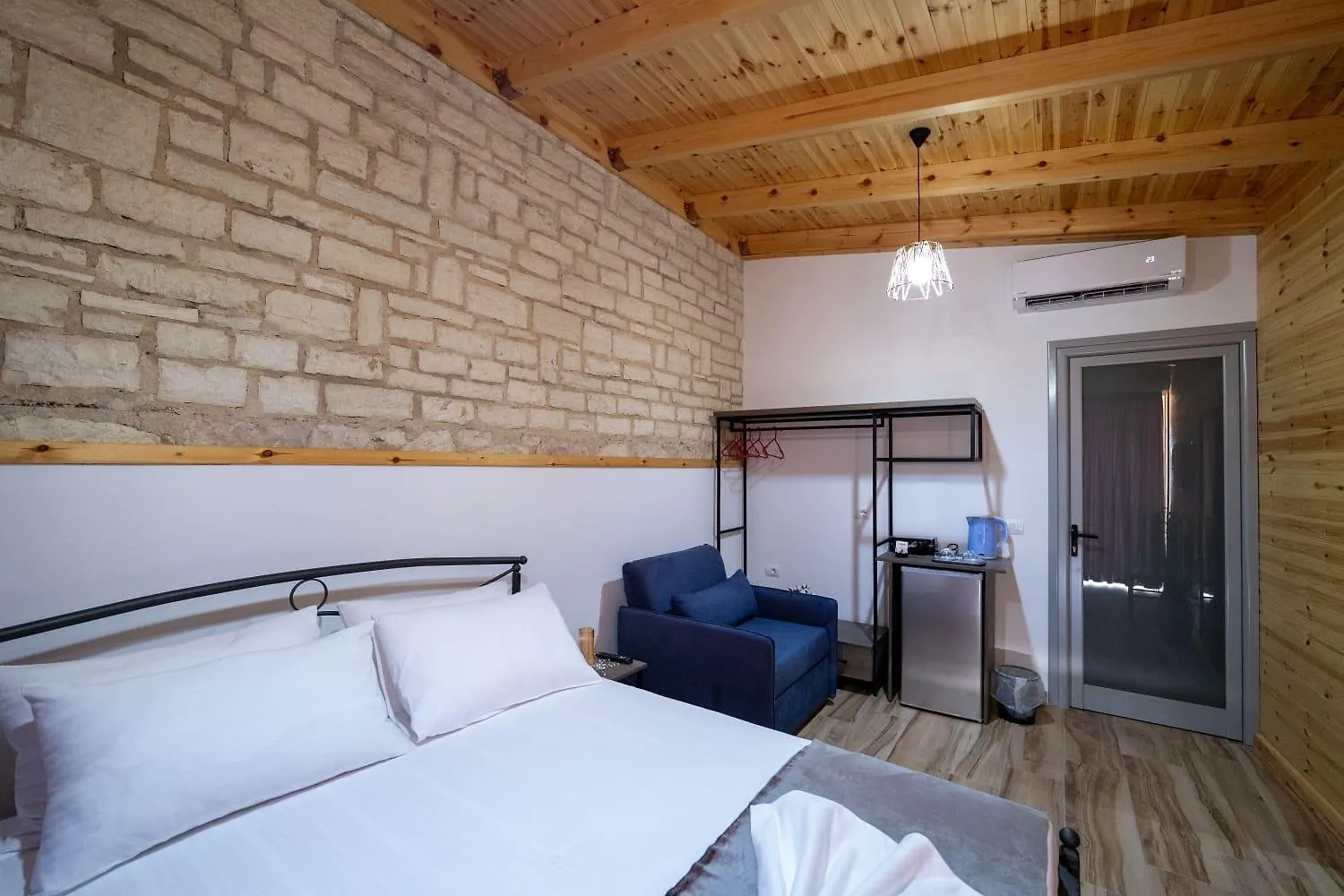 Villa Hasani 24 Sarandë